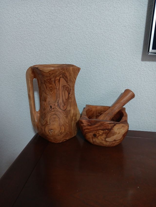 Jarra y mortero madera de olivo