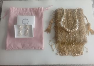 Bolso y pendientes