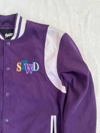 Chaqueta estilo baseball