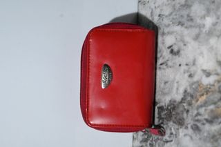 Monedero/llavero rojo de piel con cremallera