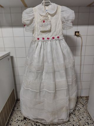 Vendo vestido comunión con cancán junto 