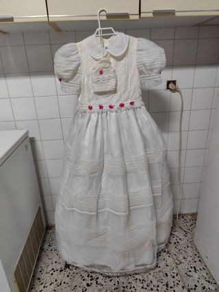 Vendo vestido comunión con cancán junto 