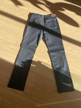Pantalon levis mujer 