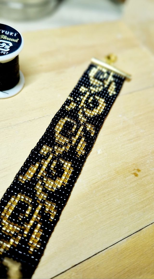 Bracciale a fascia fatto a mano