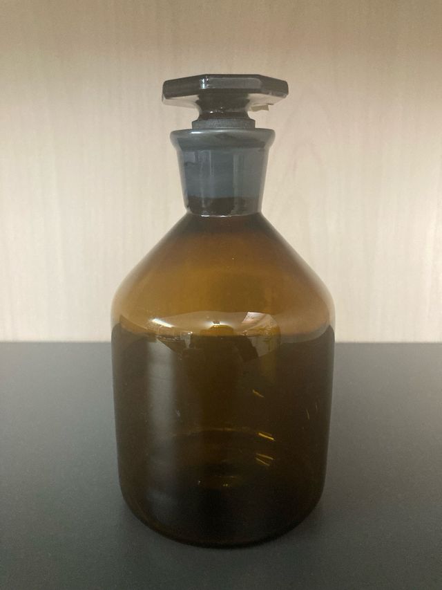 Frasco antiguo vidrio topacio