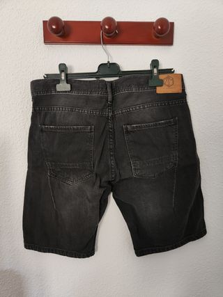 Bermuda Zara. T. 42
