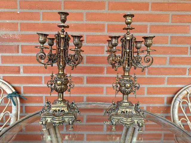 Candelabros de bronce auténtico