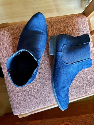Botines serraje azul. De Tex. Carrefour.