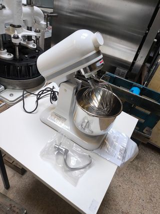 AMASADORA PLANETARIA 7 L