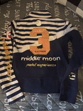 Chaqueta mujer marca middle moon