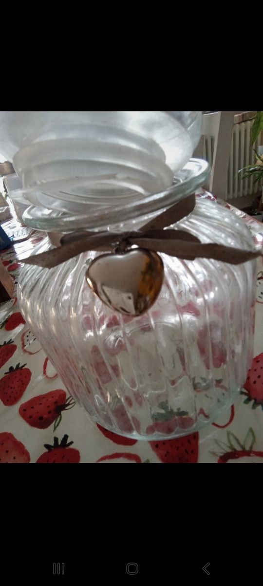 Vaso grande con tappo in vetro