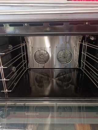 Horno convección de 4 bandejas con humidificador