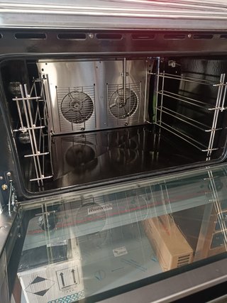 Horno convección de 4 bandejas con humidificador