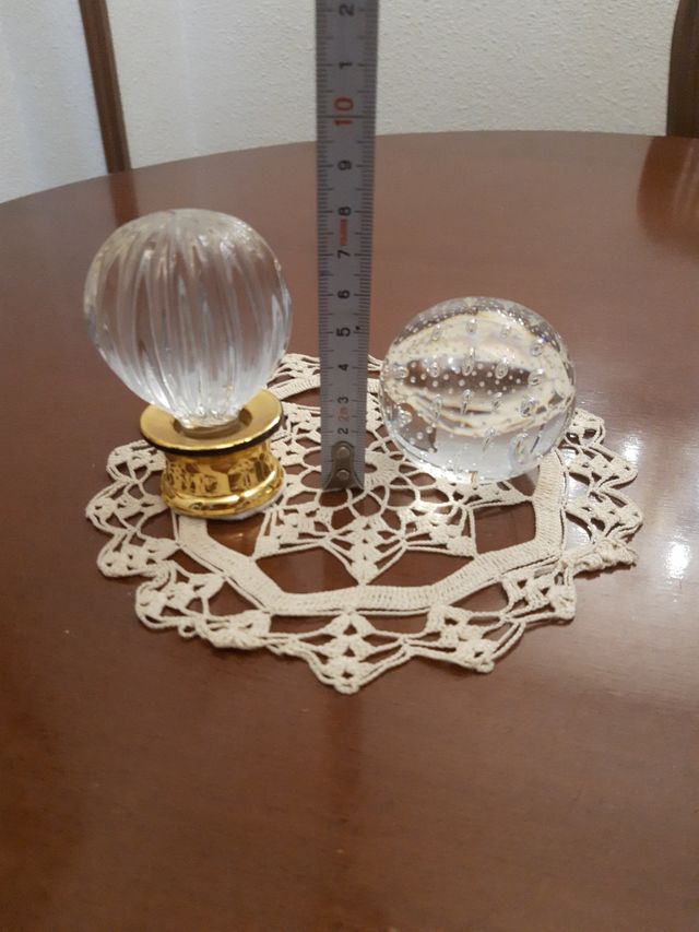 Due ciotole in vetro