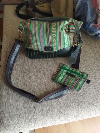 Bolso con cartera Adolfo Domínguez 