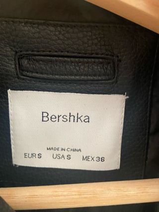 Cazadora Cuero Bershka