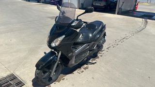 Yamaha XMAX 125 MOTOR NUEVO