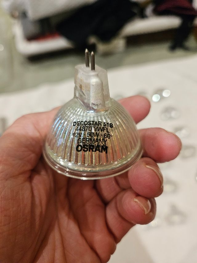 Bombillas halogenas LOTE 22