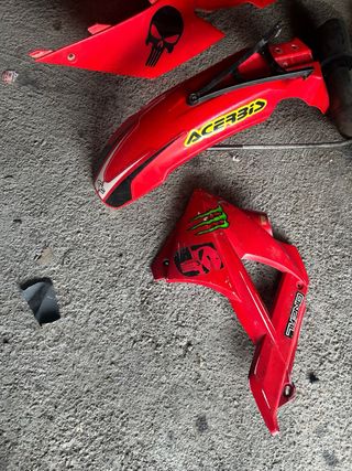 Plasticos de gas gas 250