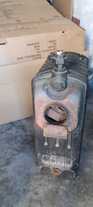 Caldaia a legna e carbone Roca serie 1.