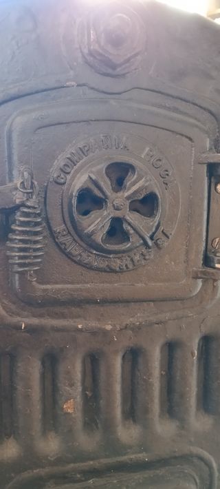 Caldaia a legna e carbone Roca serie 1.