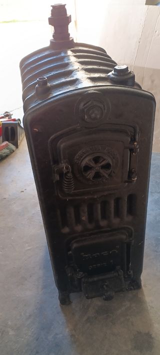 Caldaia a legna e carbone Roca serie 1.