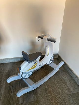 Balencín madera moto