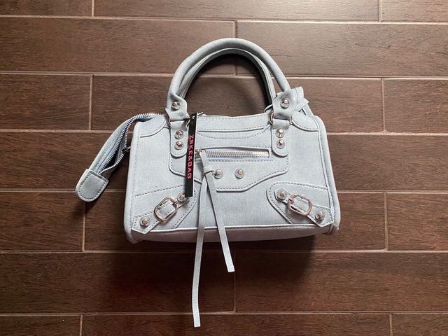 Bolso nuevo con etiqueta mercadillo de majadahonda