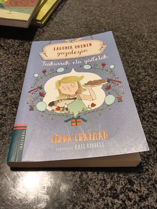 Lagunik onen txakurral eta gailetak