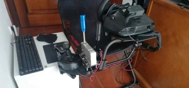 Soporte Playseat Challenge +Gear Display