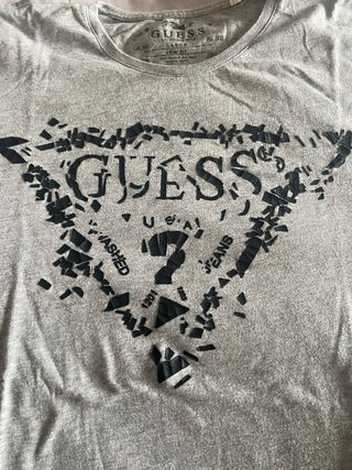 Camista hombte Guess. Manga larga