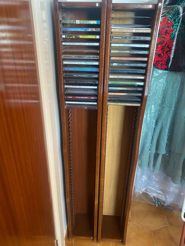 Torres para cds. Madera