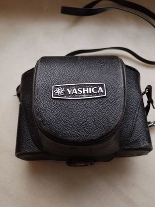 Cámara de fotos Yashica