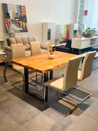 MESA DE MADERA MACIZA DE  ACACIA - ULTIMAS