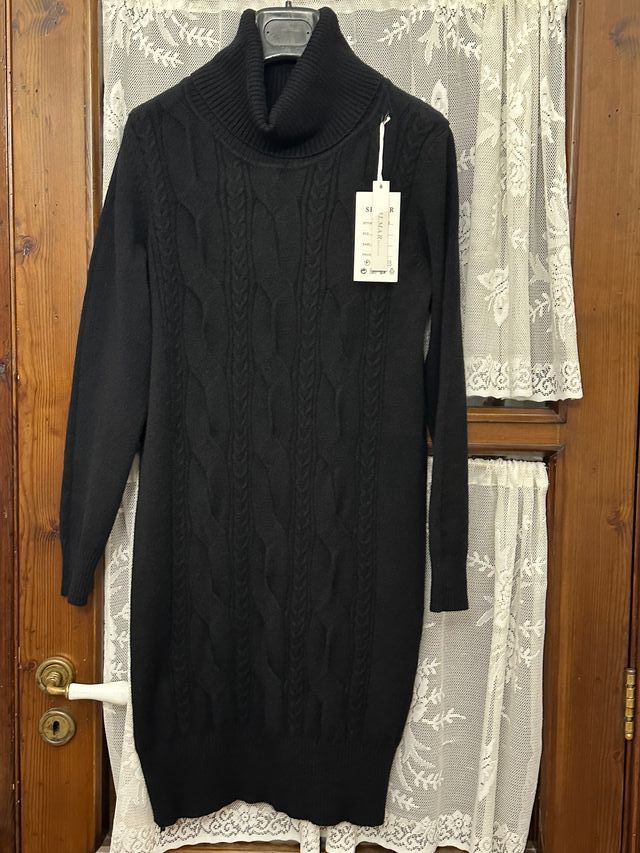 Abito in maglia nero