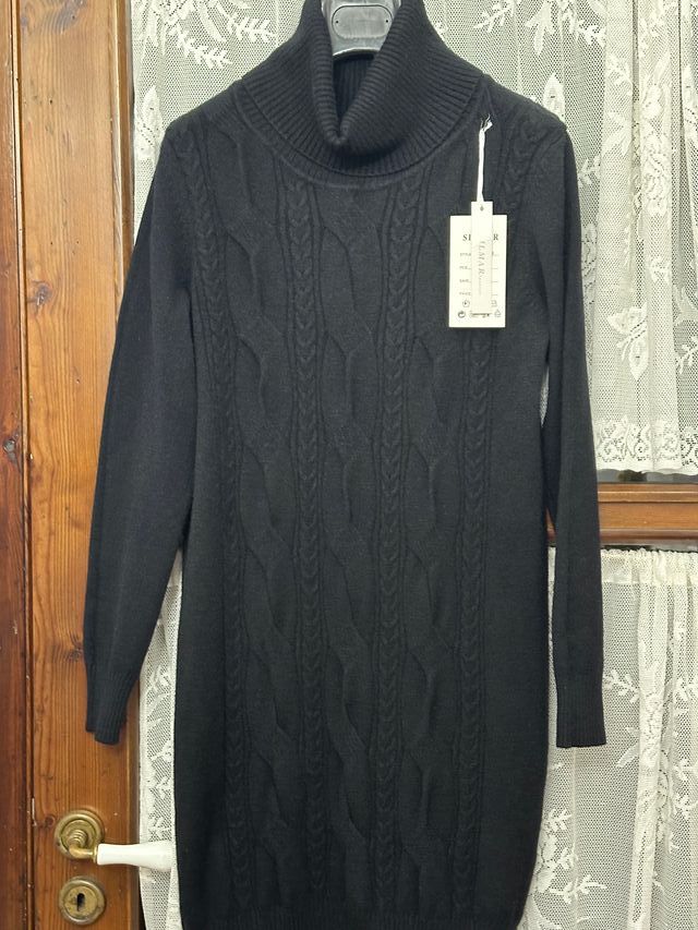 Abito in maglia nero