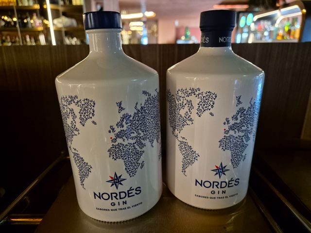 Bottiglie vuote di Nordes