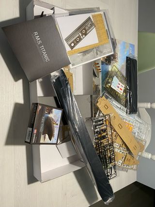 Maqueta centenario Titanic escala 1/400