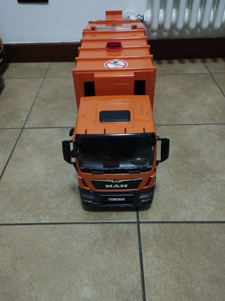 Camion raccolta rifiuti Bruder