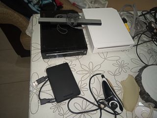 Se venden 2 wii con muchos accesorios