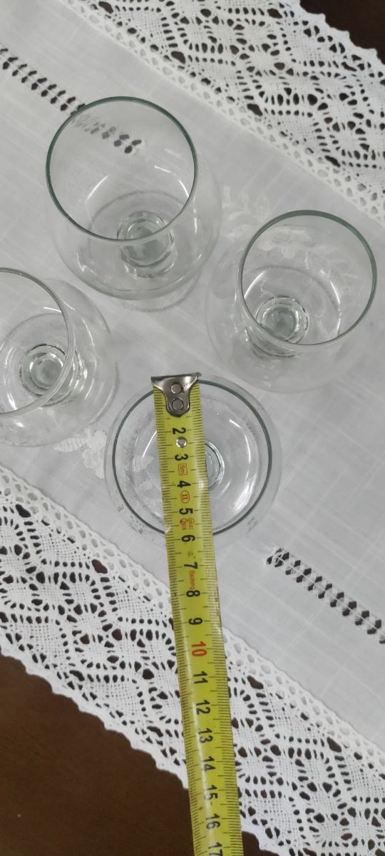 Set di 4 bicchieri piccoli in vetro