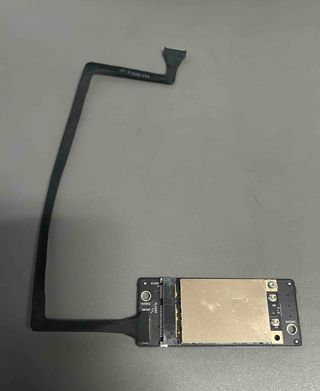 iMac Intel 21.5" EMC 2308 AirPort Card. 2010