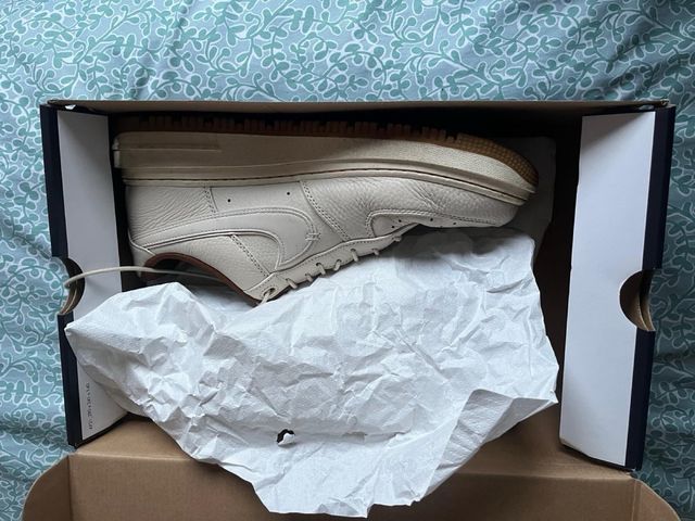 Nike air force 1 luxe