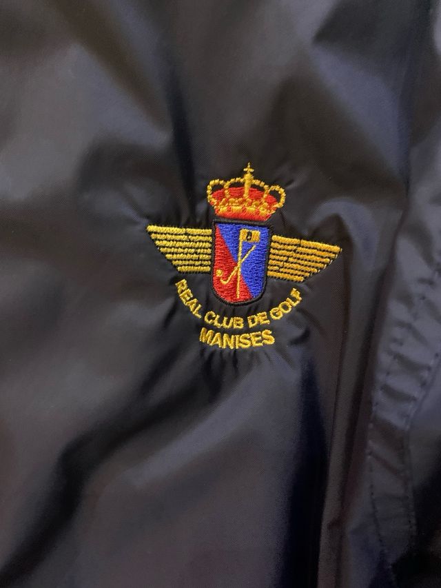 Cortavientos con forro polar inerior