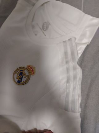CAMISETÓN OFICIAL MADRID CR7