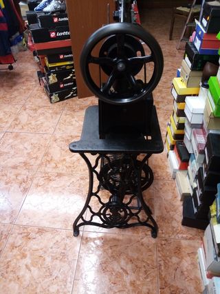 Máquina de coser de zapatero singer