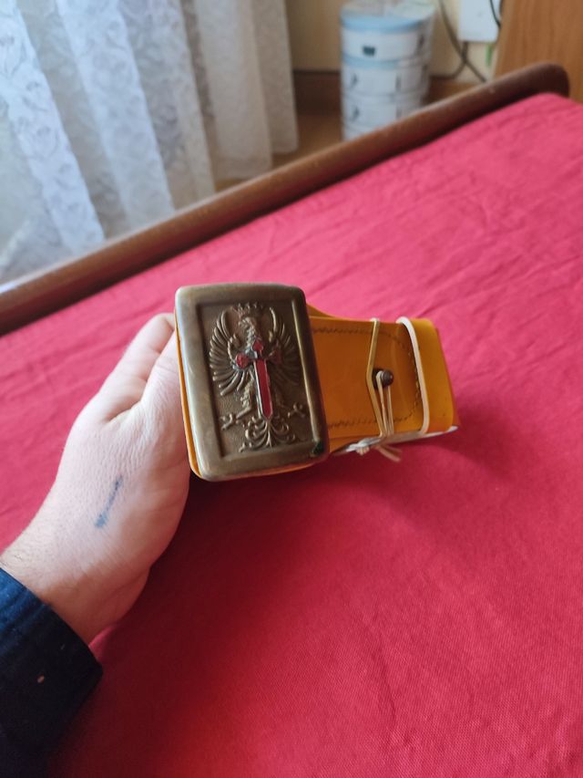 Ceñidor gala charol