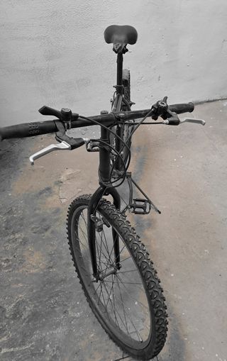 Mountain bike nera