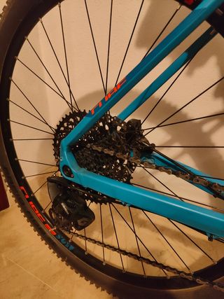 Bicicleta de montaña Cube