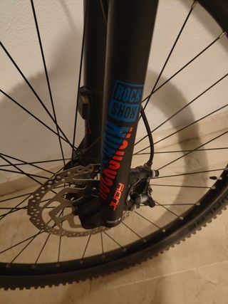 Bicicleta de montaña Cube